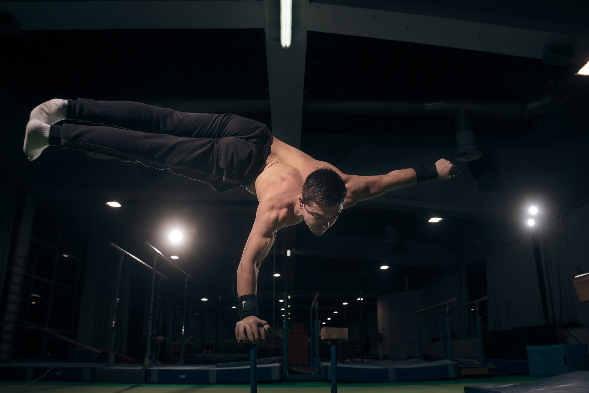 Calisthenics Training: Mastering Bodyweight Fitness for Strength
