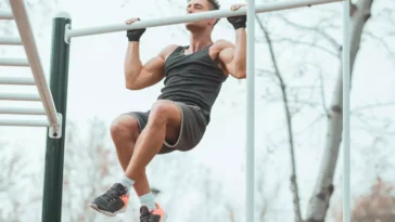 Workout10 min read5 Calisthenics Exercises to Build Strength at Home