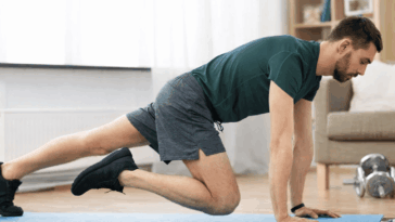 10 Beginner Calisthenics Moves—Plus 5 Progressions When They Get Too Easy