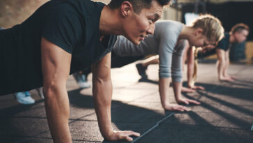 6 Calisthenics Progressions to Finally Get Your First Pull-Up