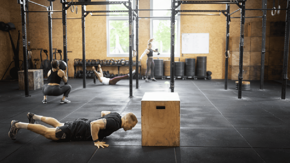 9 CrossFit WOD Tweaks That Keep the Intensity—Not the Injuries