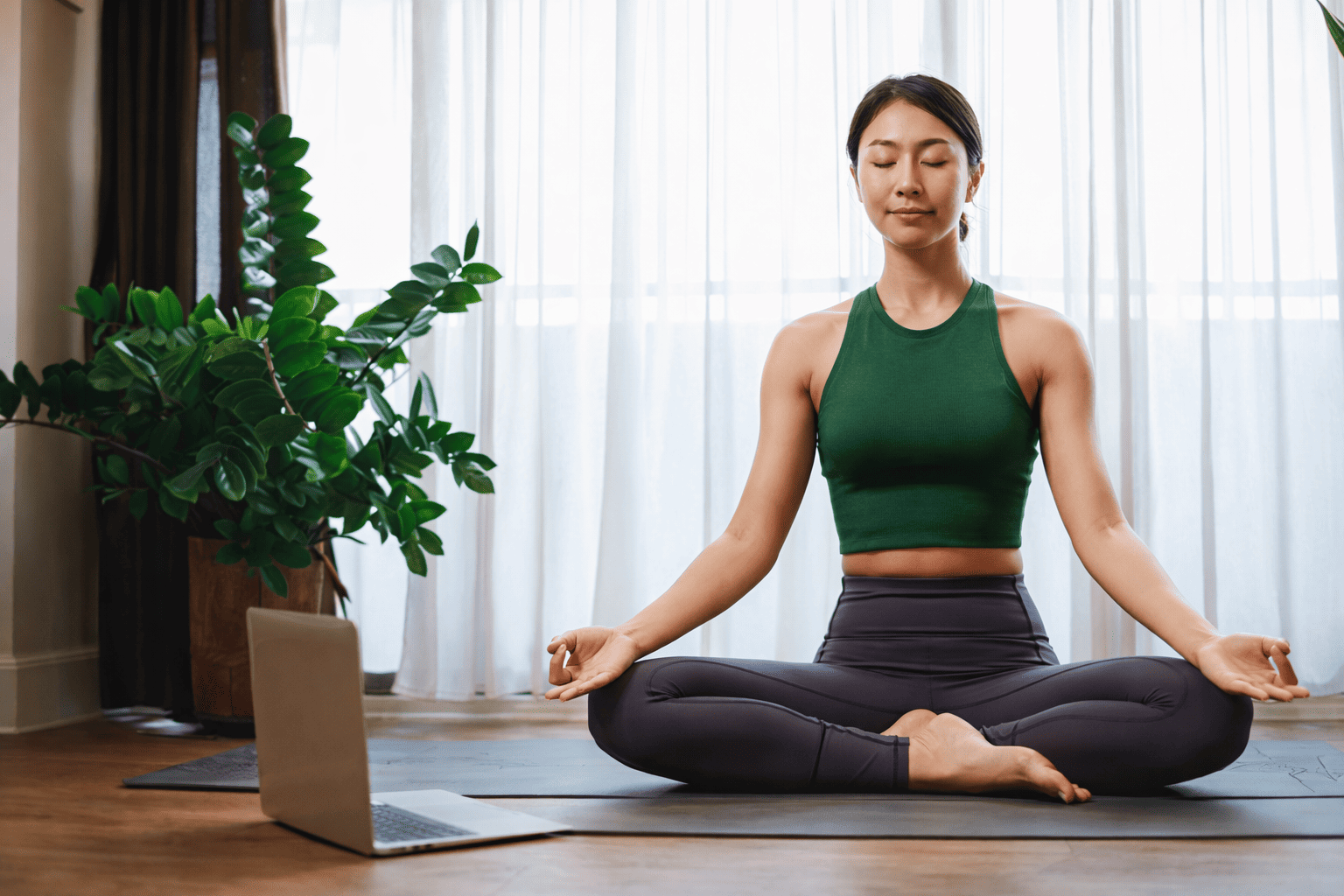 7 Yoga Breathing Techniques for Pre-Workout Focus and Post-Workout Calm